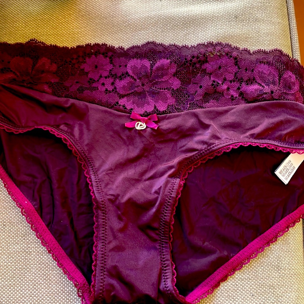 VS panty NWT